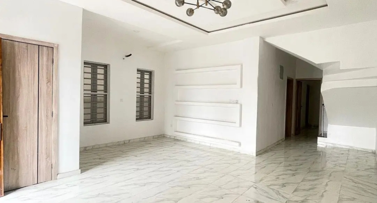 LUXURY 4 Bedrooms Detached Duplex At Lekki Phase 2 For Rent