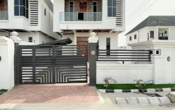 LUXURY 4 Bedrooms Detached Duplex At Lekki Phase 2 For Rent
