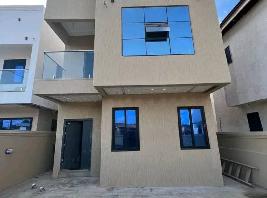 🏝 Newly Built 2-Bedroom Houses for Sale in Adenta Oyarifa! 🌟