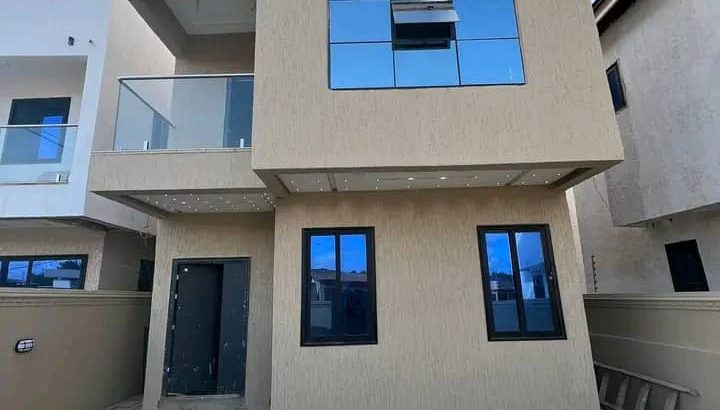 🏝 Newly Built 2-Bedroom Houses for Sale in Adenta Oyarifa! 🌟